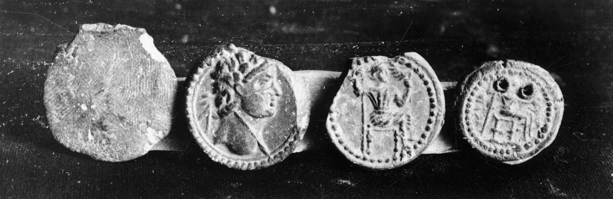 Four Bullae, Ter, Maharashtra, India, ca. 1st-3rd century BCE, Terracotta, D. 1.8, 1.5, 2.0, 1.9 cm., #103814.