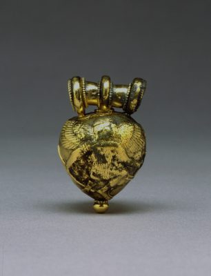Side B. Bulla with Daedalus and Icarus, Etruscan, 5th century BCE, Gold, 4.1 x 2.6 x 2.6 cm., Walters Art Museum, #57.371.