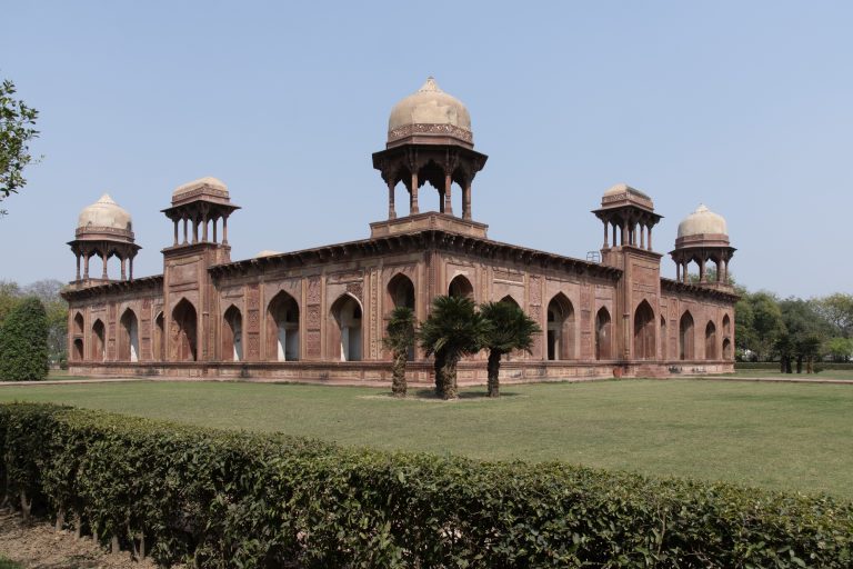 Tomb of Mariam-uz-Zamani, Sikandra, Agra, Uttar Pradesh, India
1627, Red Sandstone, Brick, Mortar,
American Institute of Indian Studies, 0412