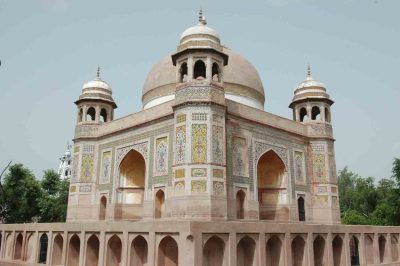 View of Tilework at Tomb of Muhammad Momin and Haji Jamal, Nakodar, Jalandhar, Punjab, India,
1656-57 CE, Brick, tiles, terracotta, marble, mortar
Center for Art and Archaeology, Accession No.: D10332