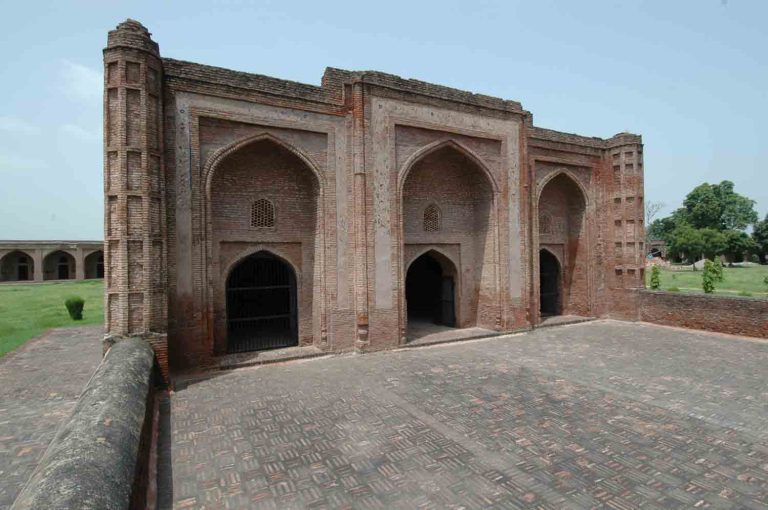 Mosque at Sarai Dakhani, Mahlian Kalan, Jalandhar, Punjab, India
1630-1658 CE, 
Tiles, Terracotta, Brick, Mortar, Center for Art and Archaeology, Reference number: D10566