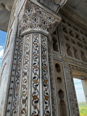 Shahjahani columns with floral motifs at Agra Fort, Agra, India, 
1632-1640 CE, Structural;  Marble inlaid with semi-precious stones, Photo Credit: Storz, Hunter, August, 2024